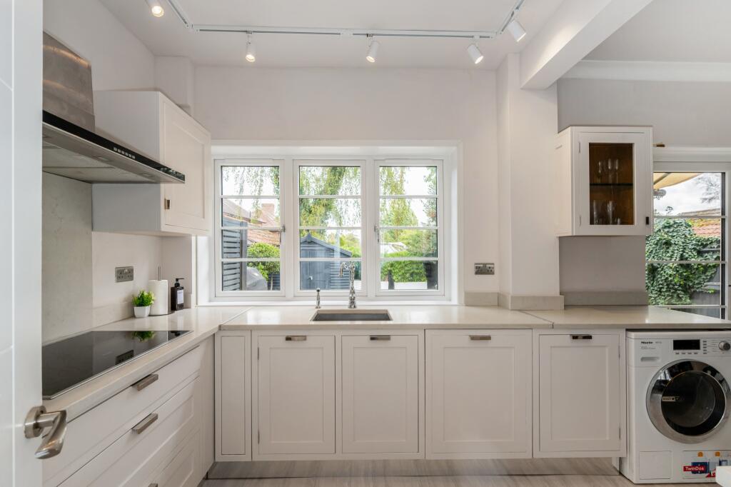 House in Southampton - View 4