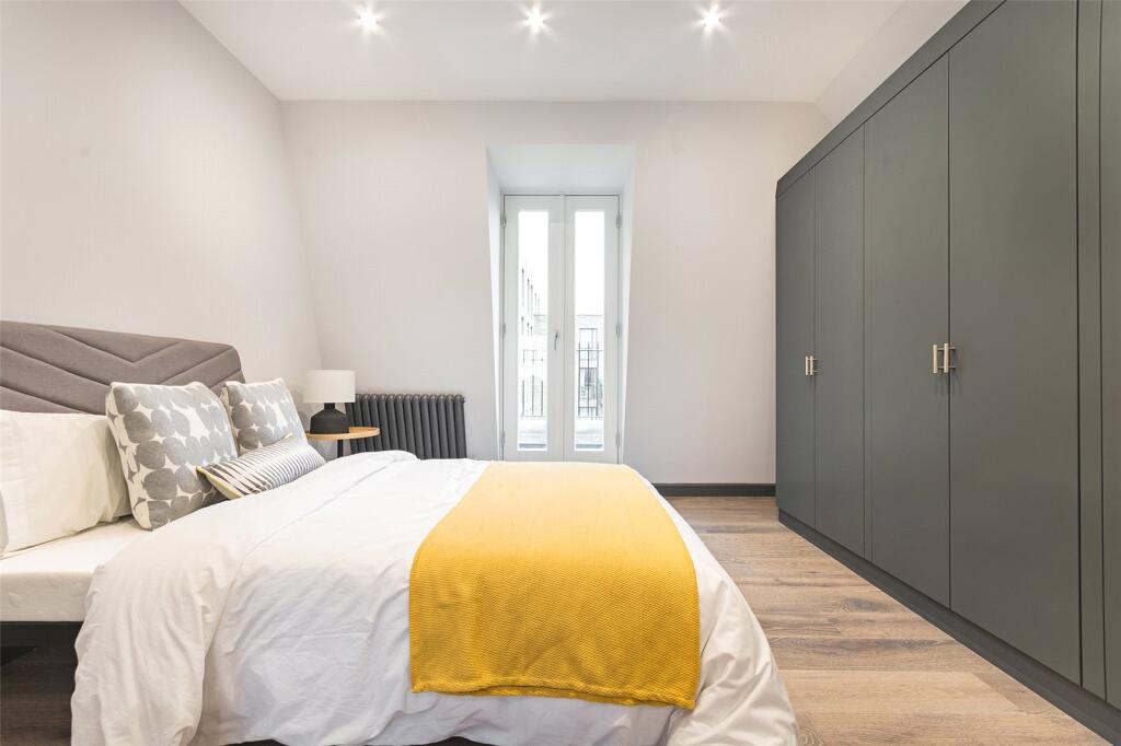 Apartment in London - View 5