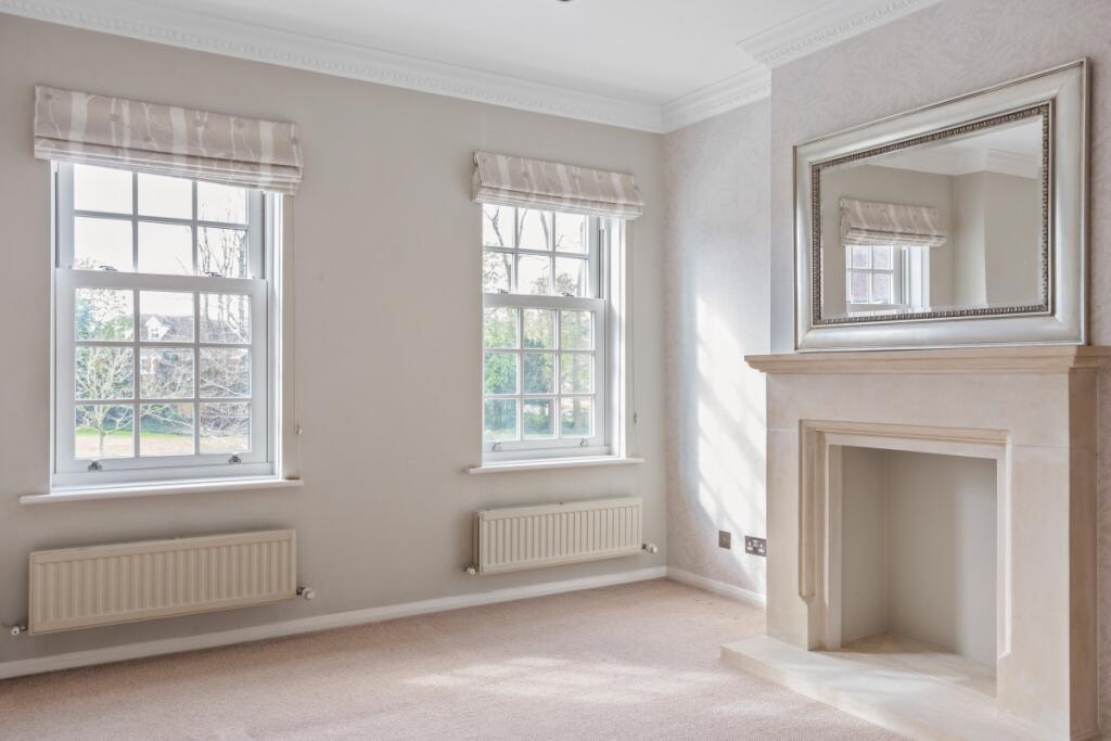 House in Slough - View 3