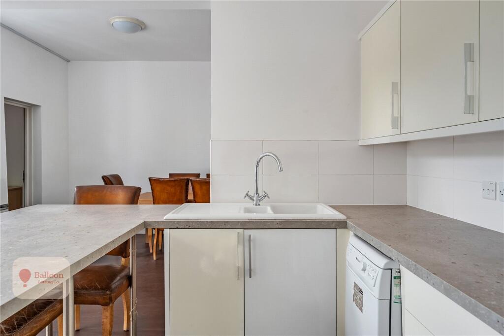 7 bedroom terraced house for rent