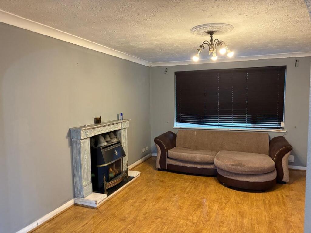 1 Shropshire Close, Woolston, Warrington, Cheshire, WA1 4DY photo 5