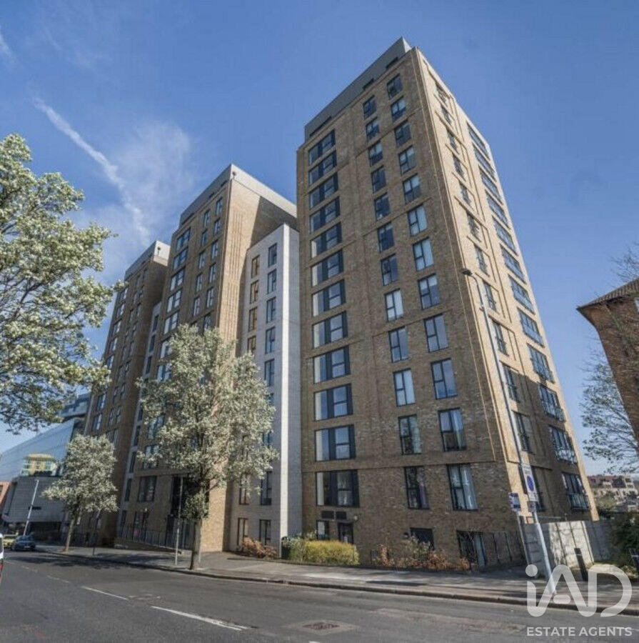 Main image of property: Wellington Street, London, SE18