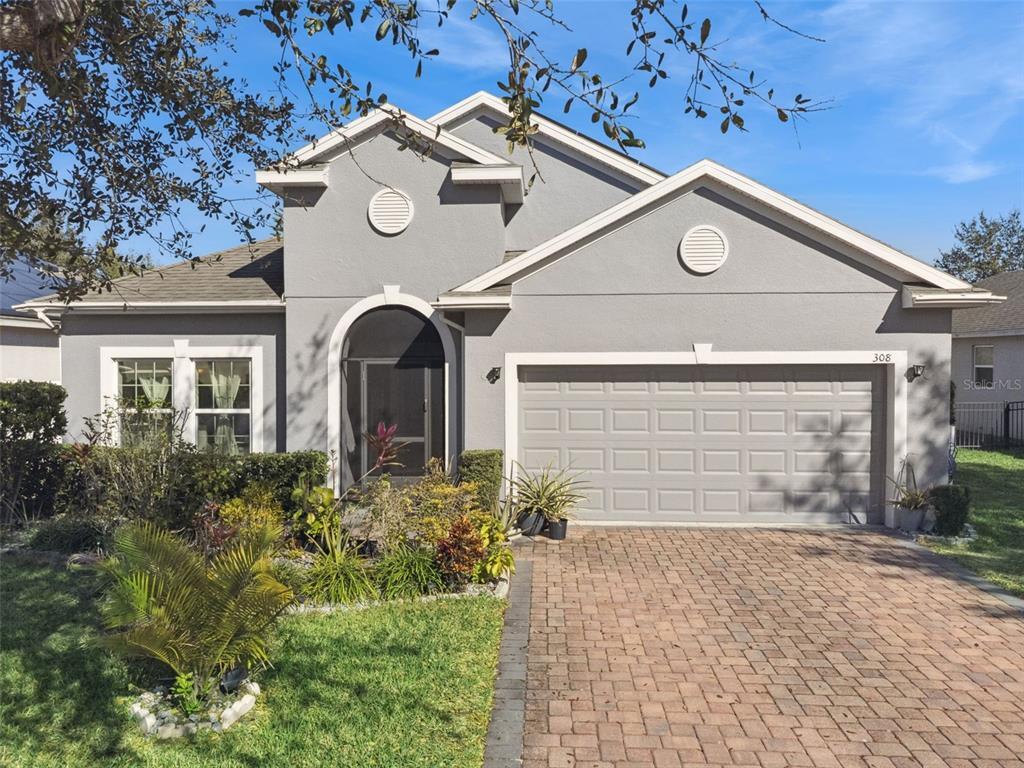 Main image of property: Florida, Polk County, Davenport