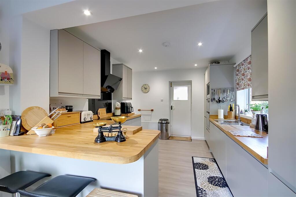 Longlands, Worthing - View 6