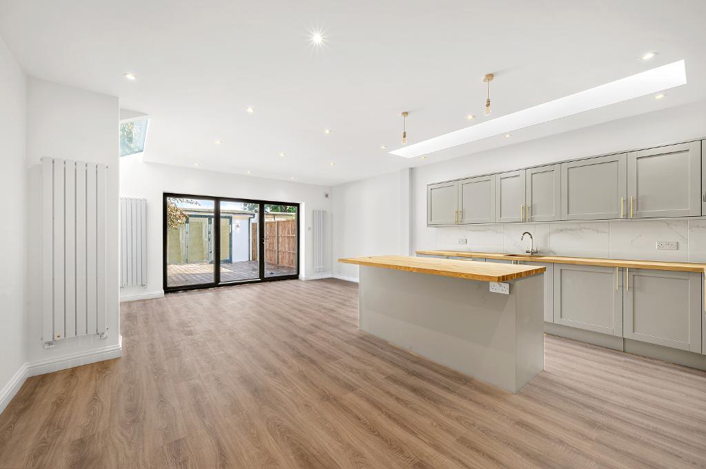 Main image of property: Kingston Road, Wimbledon Chase, London, SW20 8JS