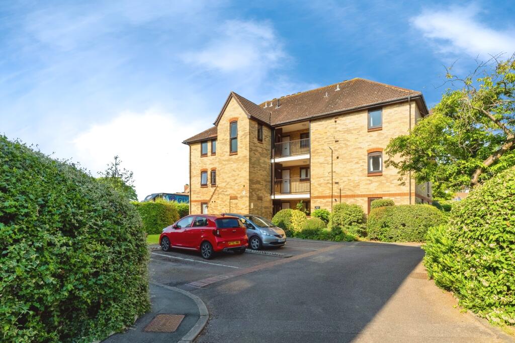 Main image of property: Merton Road, Bedford, Bedfordshire, MK40