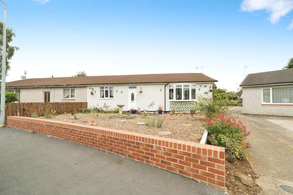 3-bed bungalow on Derwent Road, SCUNTHORPE, £175,000