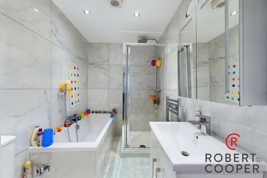 House in Harrow - View 5