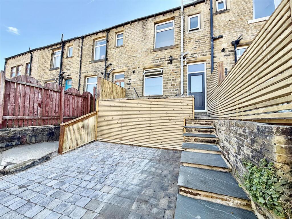 Main image of property: 18 Mill Moor Road, Meltham, HD9 5JY