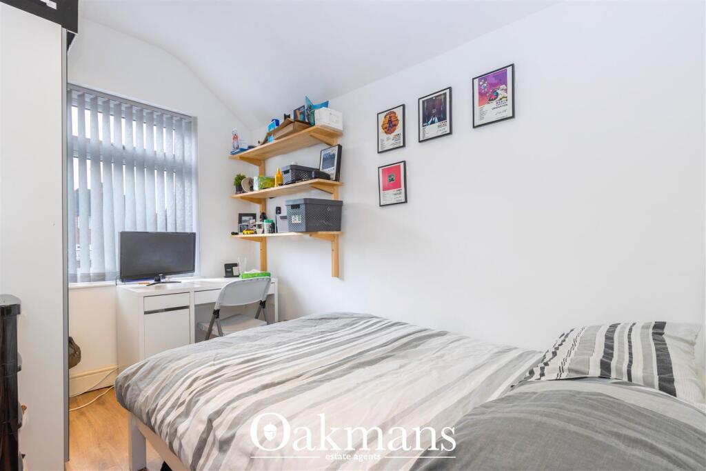 6 bedroom house for rent