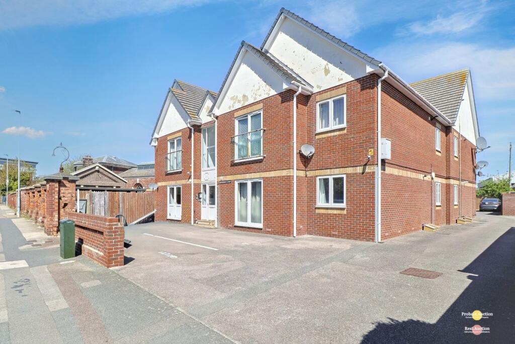 Apartment in Portsmouth, Eastney - View 2
