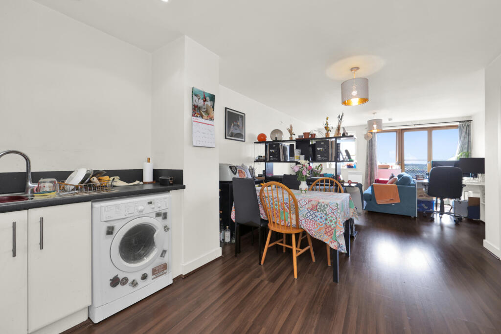 Apartment in London - View 4