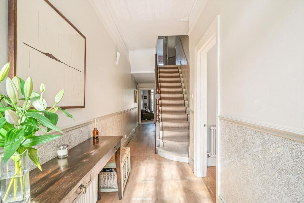 House in London, Dulwich Village - View 5