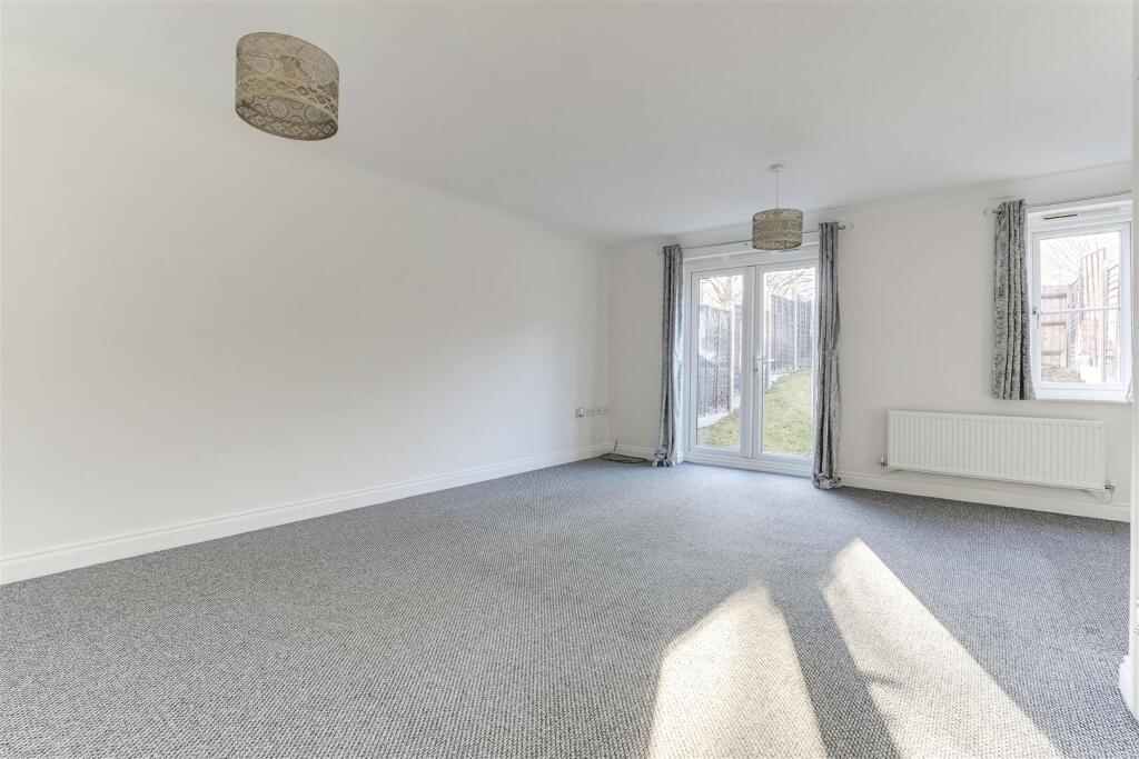 House in Stevenage - View 4