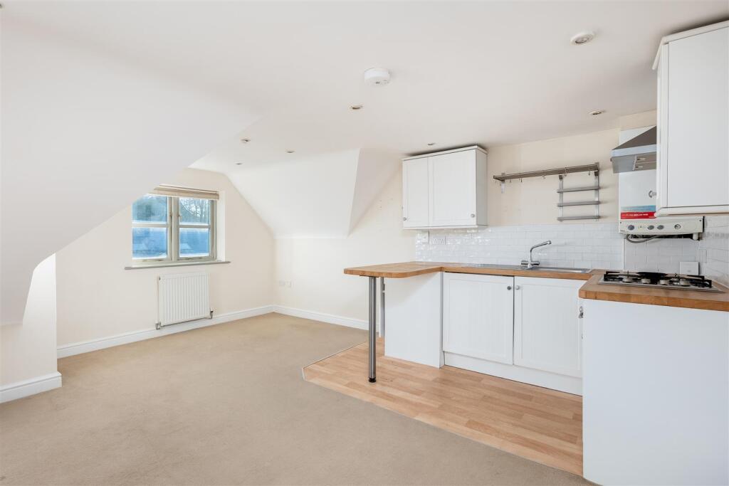 Albion Street, Chipping Norton - View 6