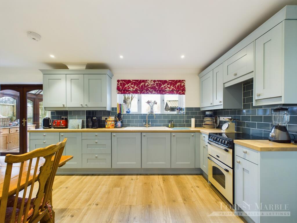 House in Leigh upon Mendip, Tadhill, Leigh-on-Mendip - More