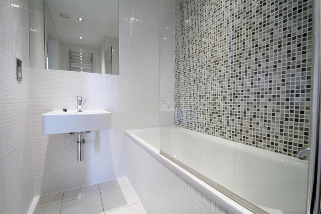 Apartment in Cardiff - View 5