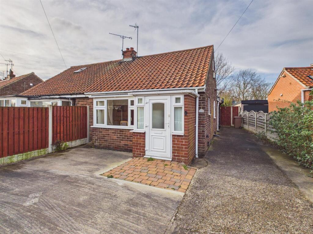 Main image of property: Castle Crescent, Flamborough