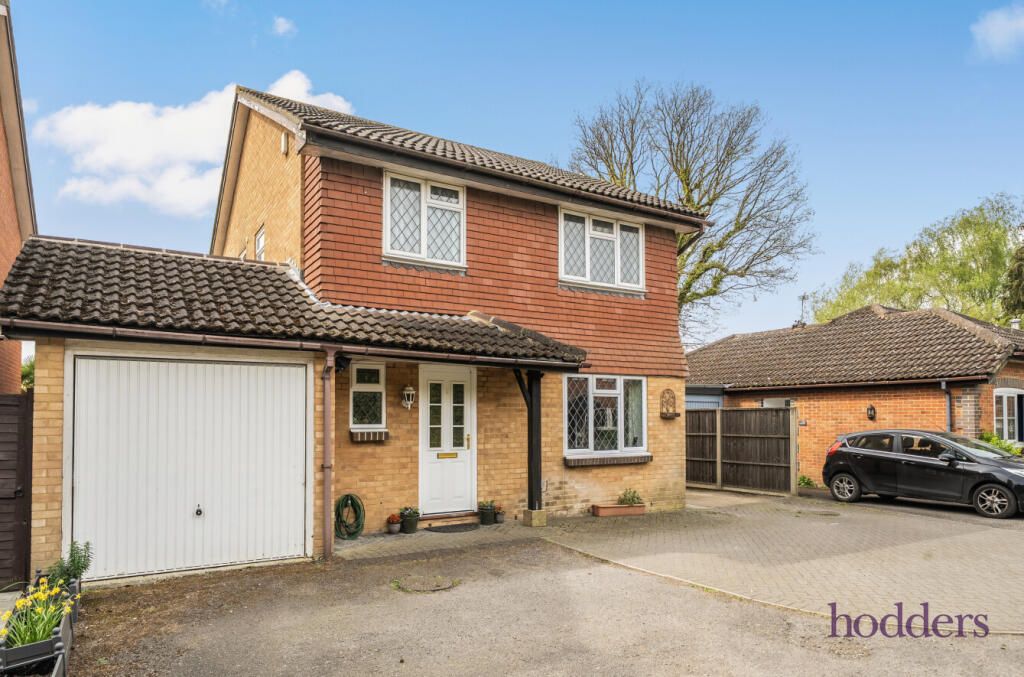 Main image of property: Chertsey, Surrey, KT16