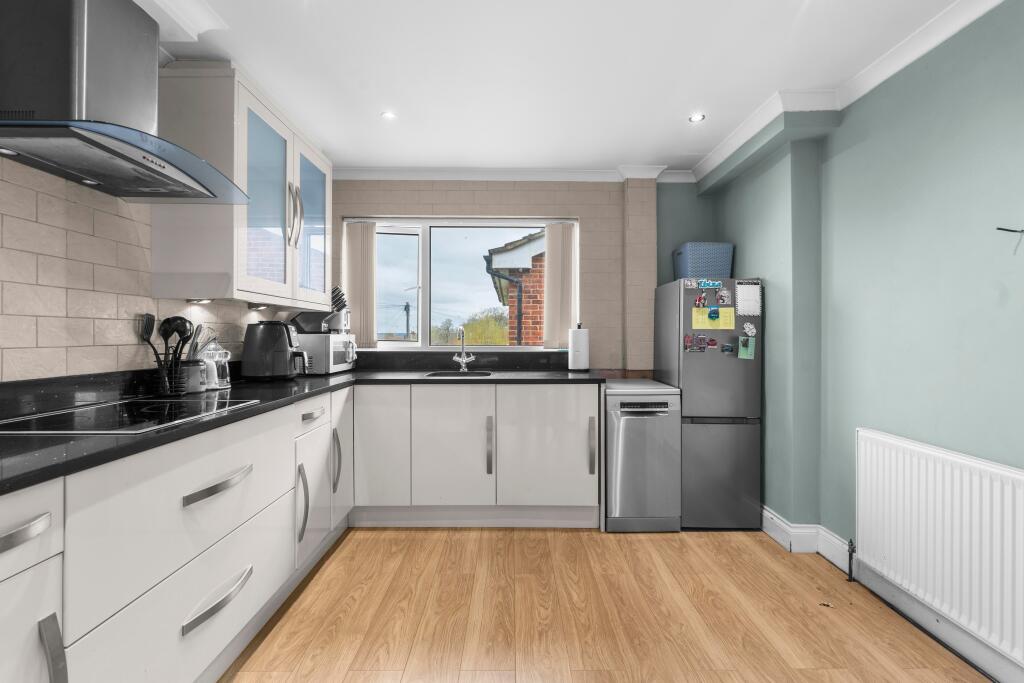 Additional image 11 of School Lane, Essendon, AL9