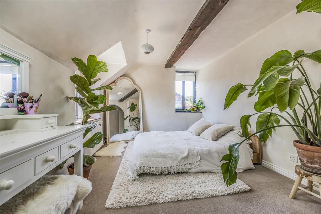House in Chichester - View 3