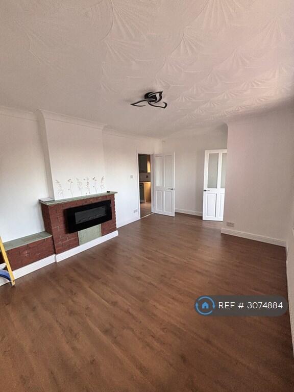 House in Doncaster - View 5