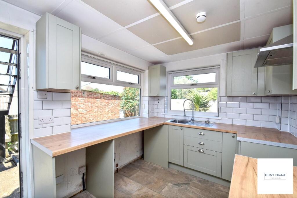 Apartment in Wealden, Pevensey - View 4