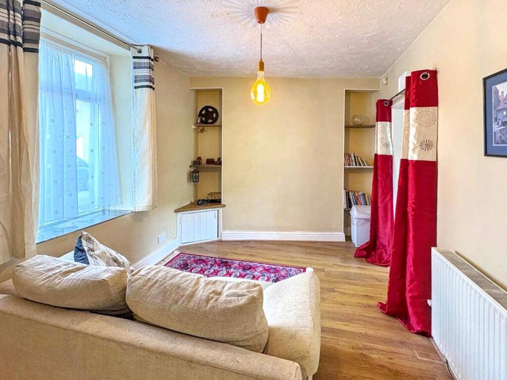 House in RCT, Treorchy - View 3