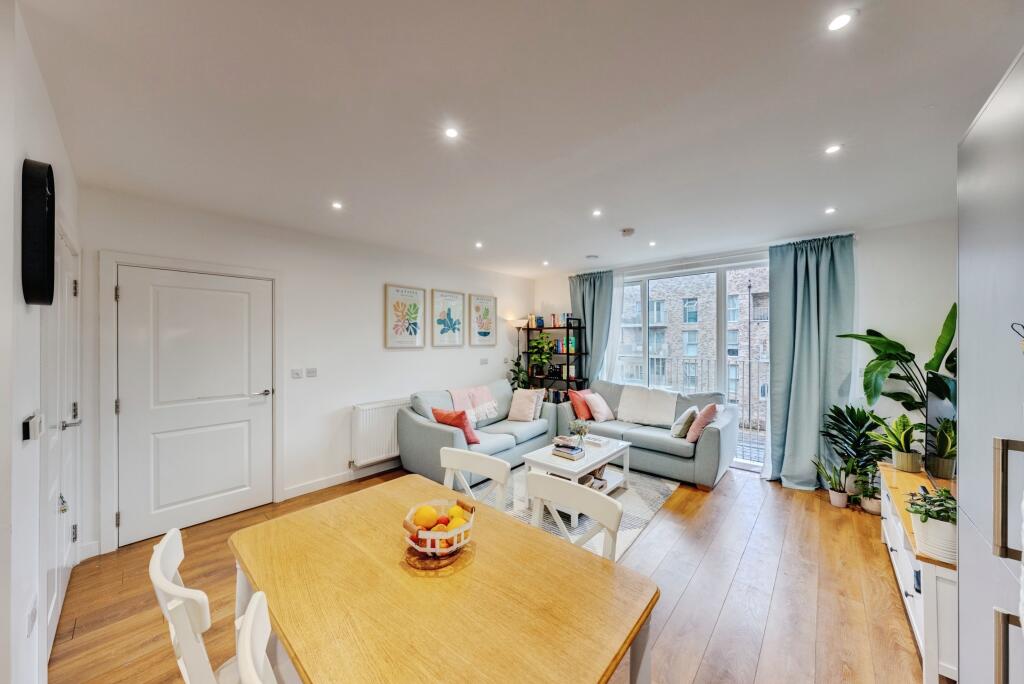 Apartment in London - View 3