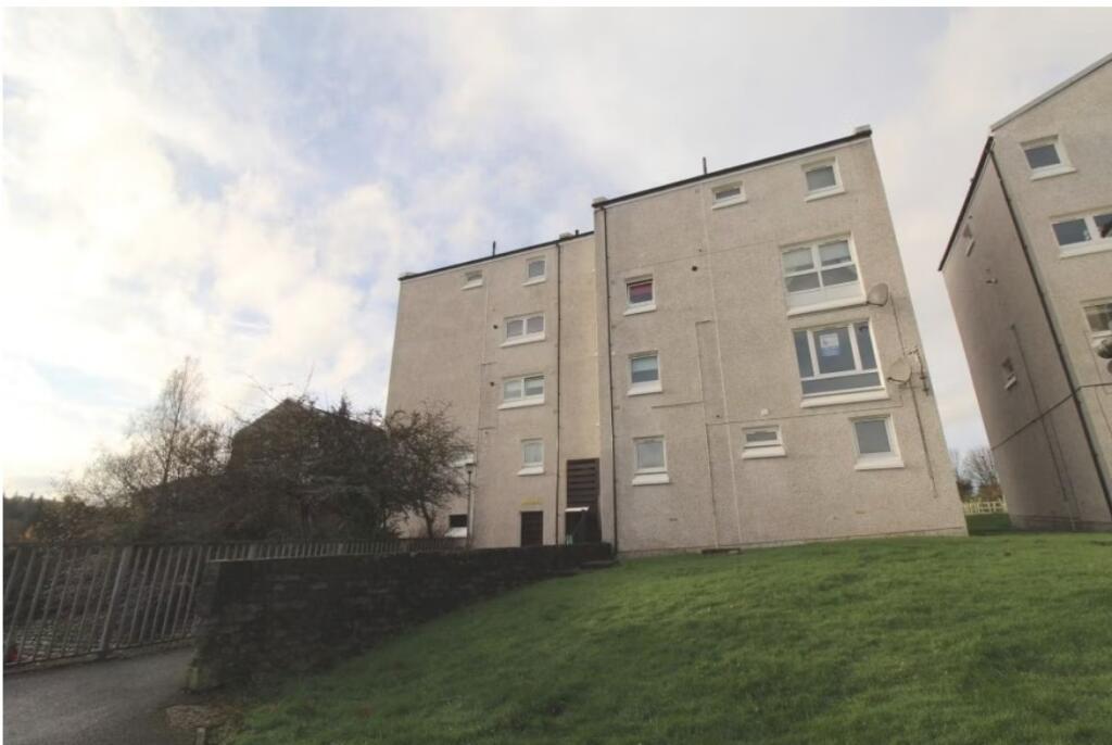 Main image of property: The Auld Road, Cumbernauld, G67