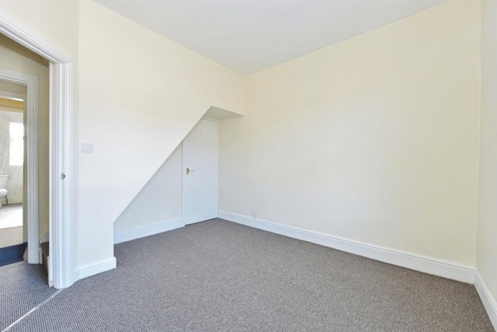 House in Rotherham, Clifton - View 4