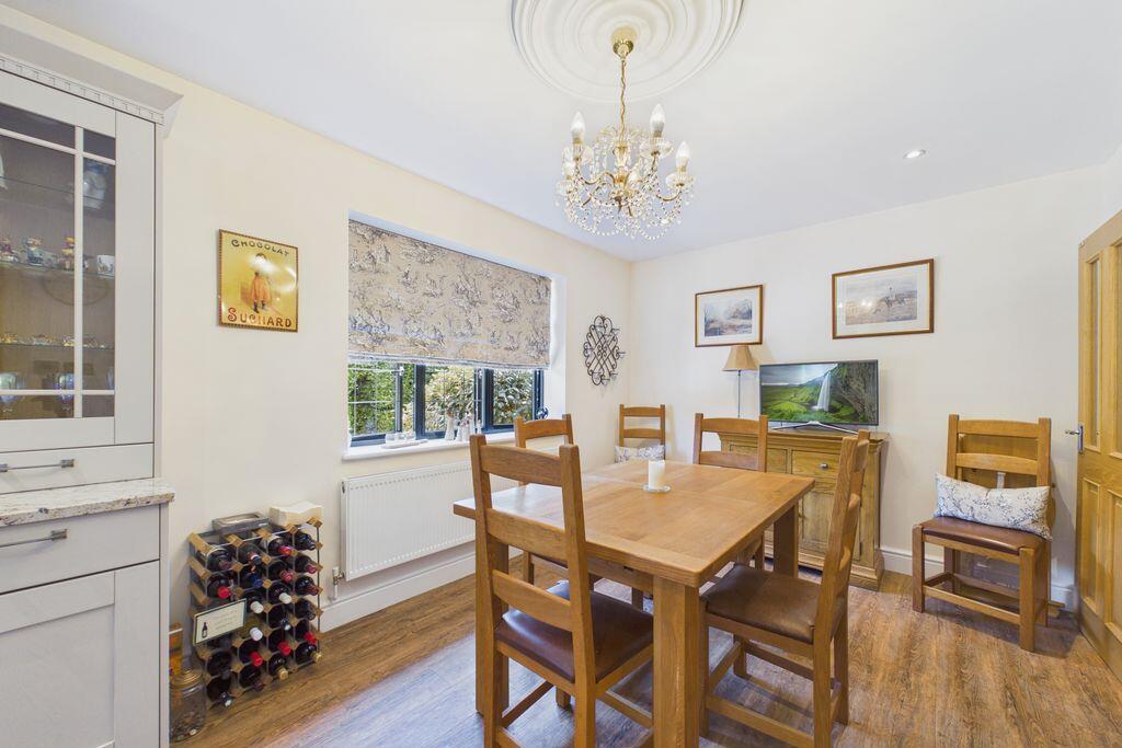 House in Kingston upon Thames - View 4