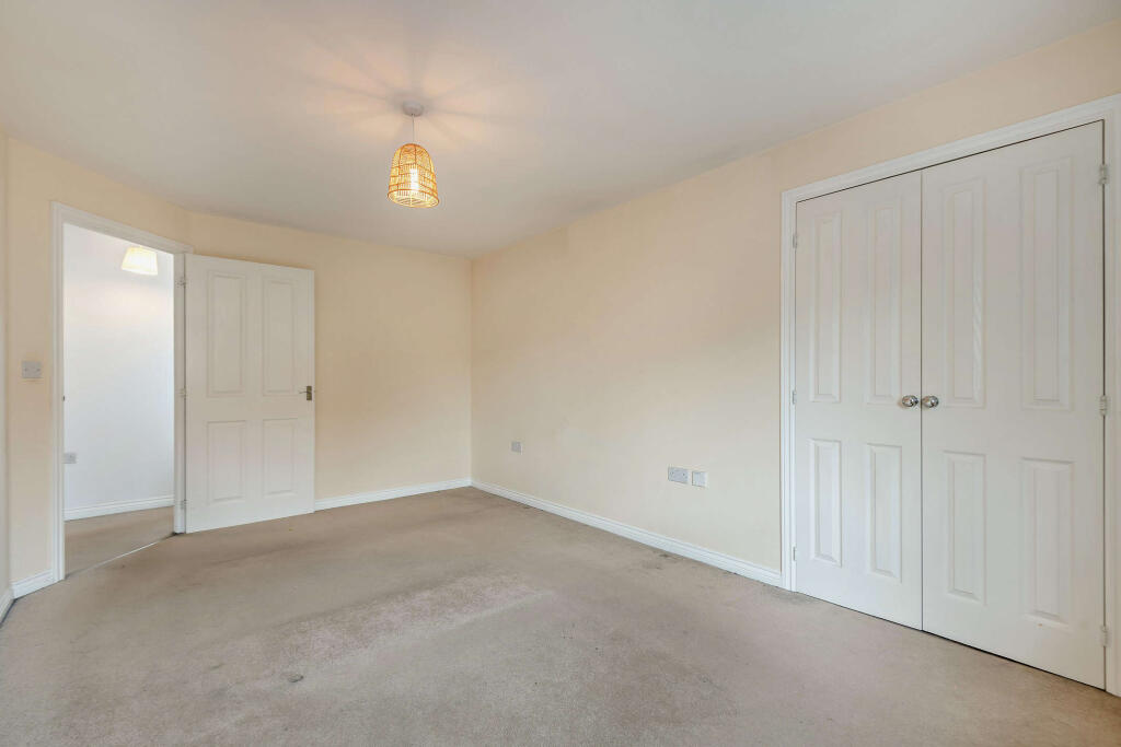 Foxtail Road, Waterlooville, PO7 7LF - View 6