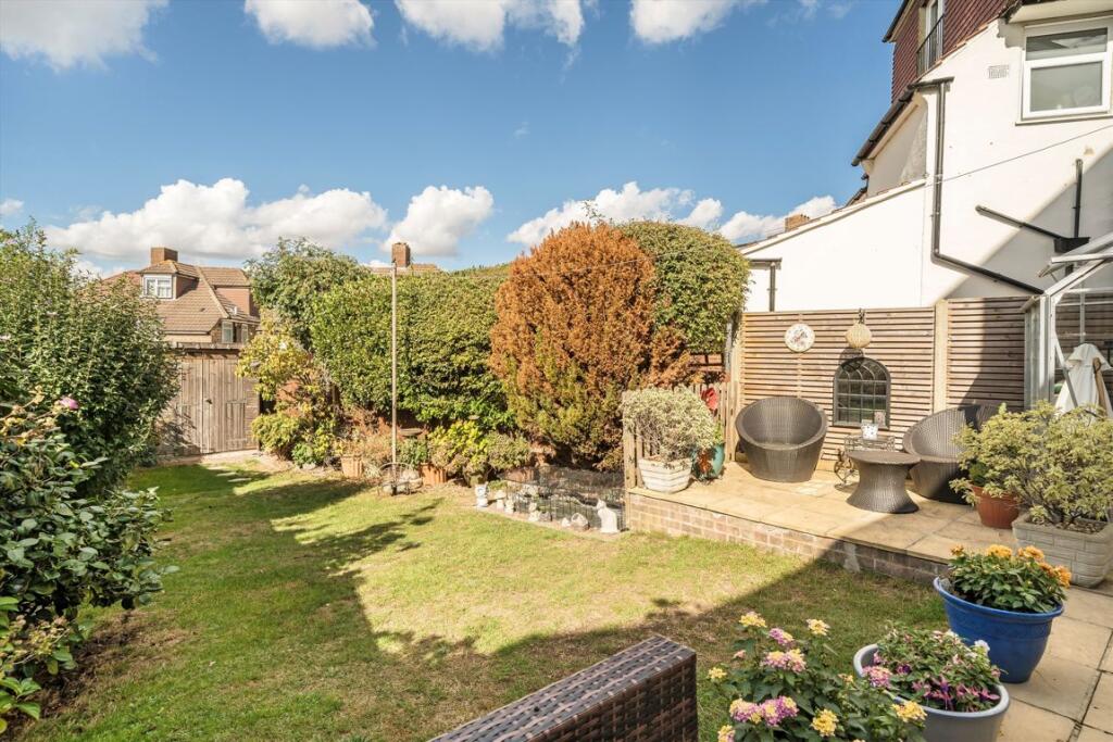House in London, Eltham Park, Shooters Hill - View 4
