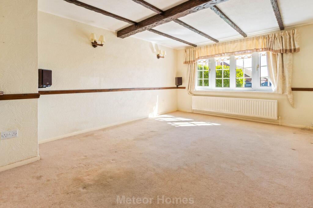 House in Grimsby, Wybers Wood - View 4