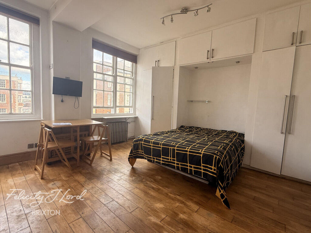 1-bed flat on Queensway, LONDON W2, £260,000