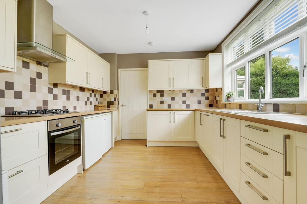 House in Rushcliffe, Nottinghamshire - View 3