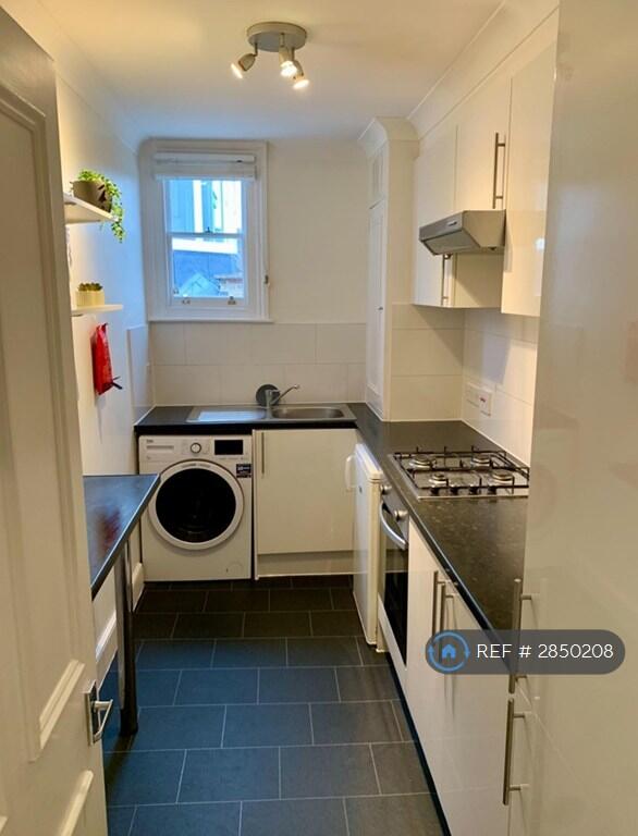 Main image of property: Malbrook Road, London, SW15