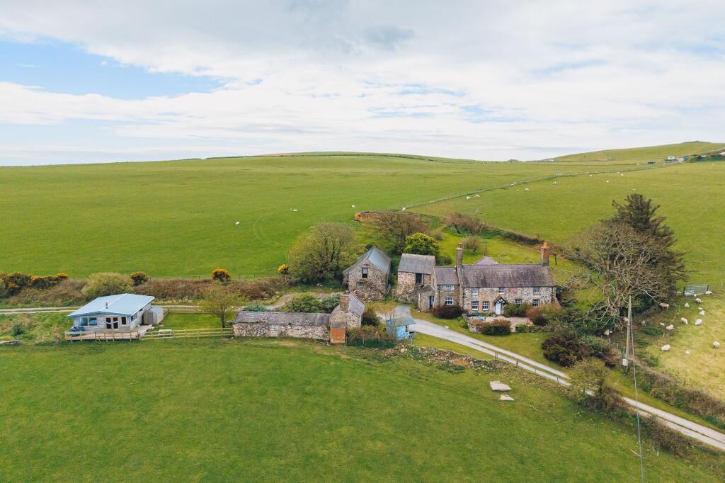 Main image of property: Bwlchtocyn, Pwllheli, LL53