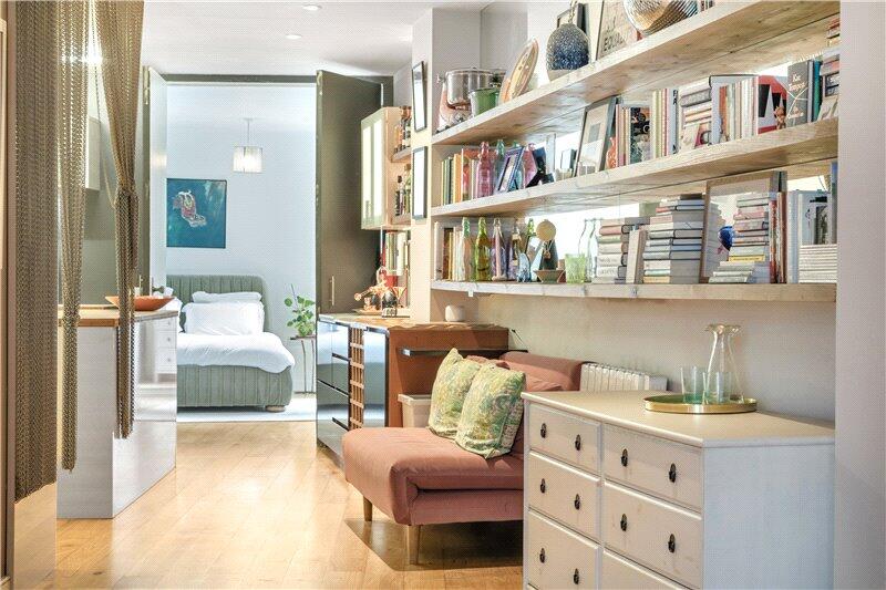 Apartment in London - View 3