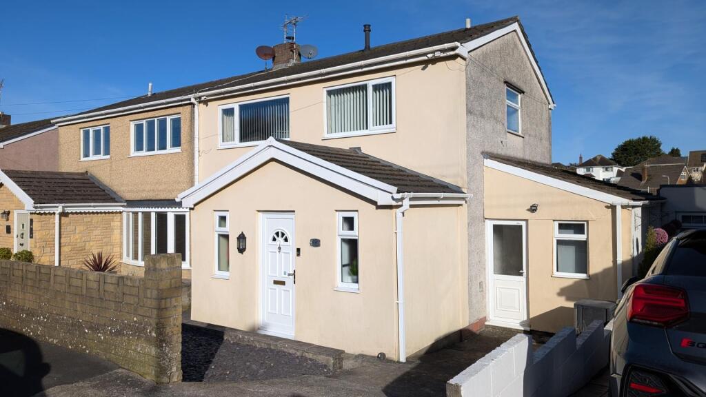 Main image of property: Heol-Y-Bardd, Bridgend County Borough, CF31 4SS