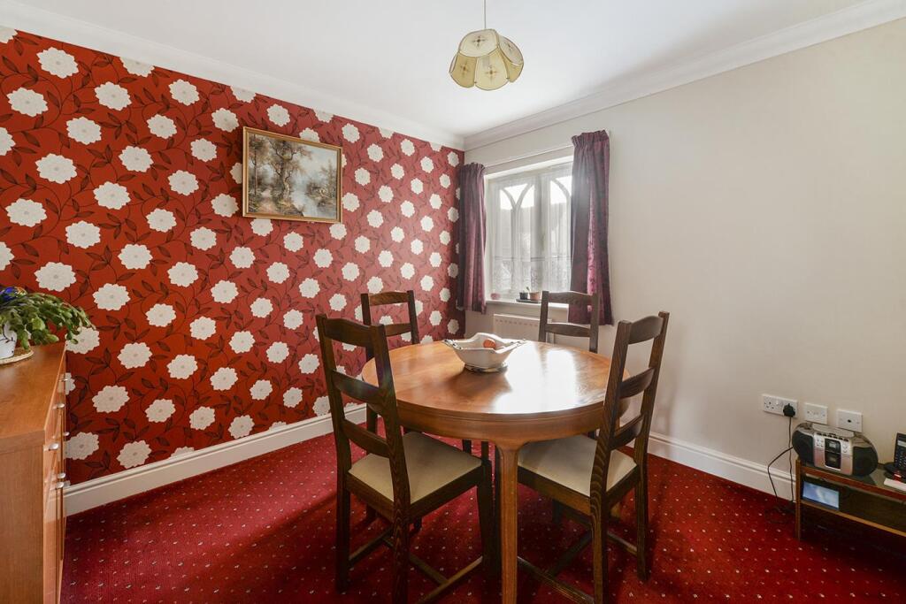House in Tonbridge and Malling, Kings Hill - View 5