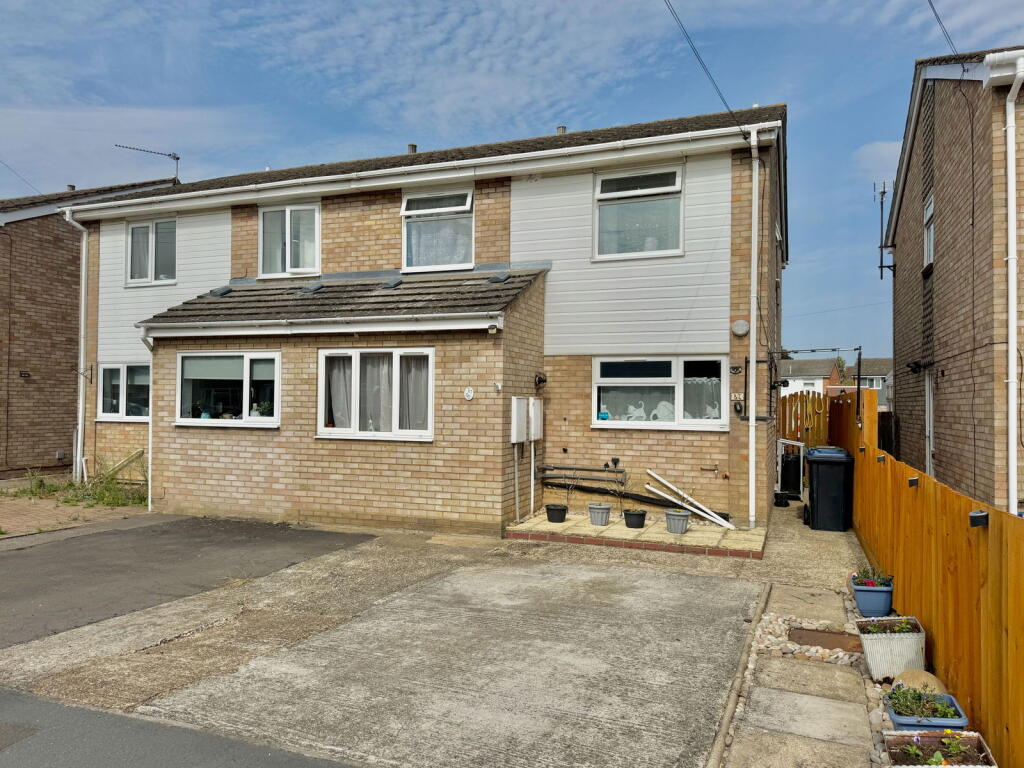 4-bed semi-detached on Guntons Close, Soham, £279,950