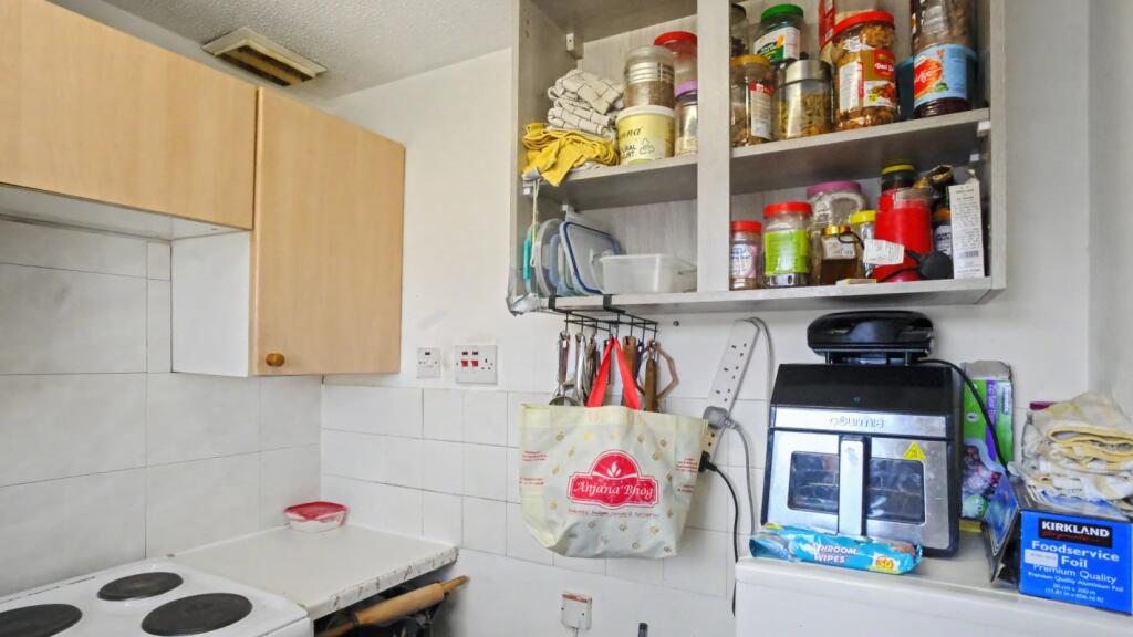 Apartment in London - View 3