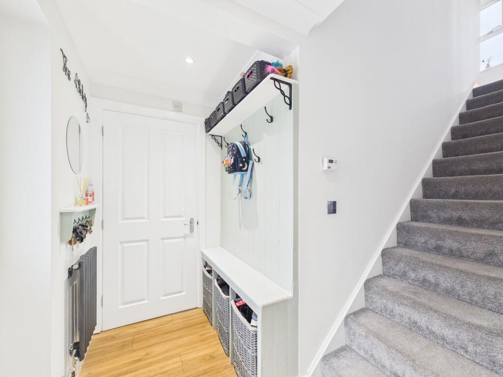 Violet Way, Yaxley, PE7 photo 4