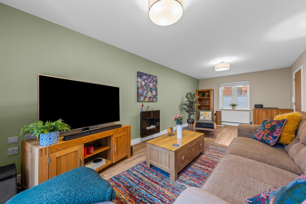 House in Burton Latimer - View 5
