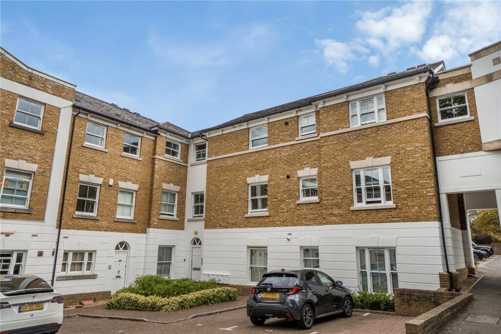 Main image of property: Cedars Close, Belmont Hill, London