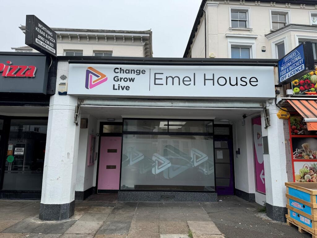 Main image of property: 32 Teville Road, Worthing, BN11 1UG