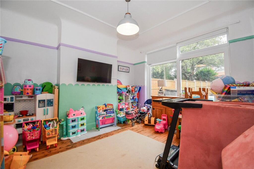 House in Greasby, Liverpool City Region - View 5