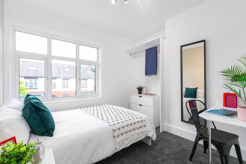 House in Leeds - View 5